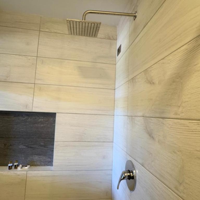 Rooca Habitat Guatape - Habitación Doble Deluxe con bañera - 5