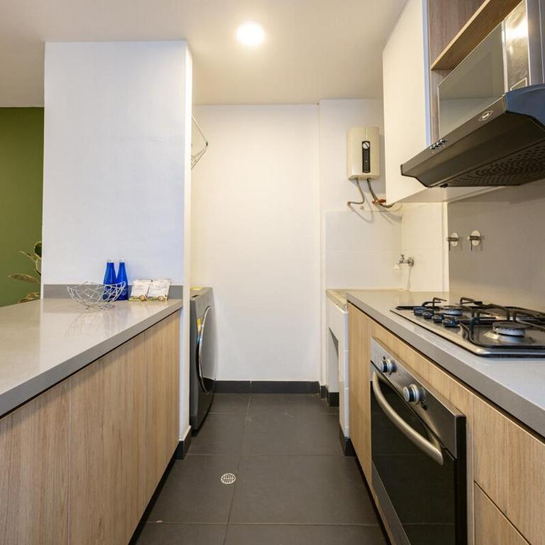 Cómodo y recién remodelado apto de 2 habitaciones cerca a Provenza - Two-Bedroom Apartment - 17
