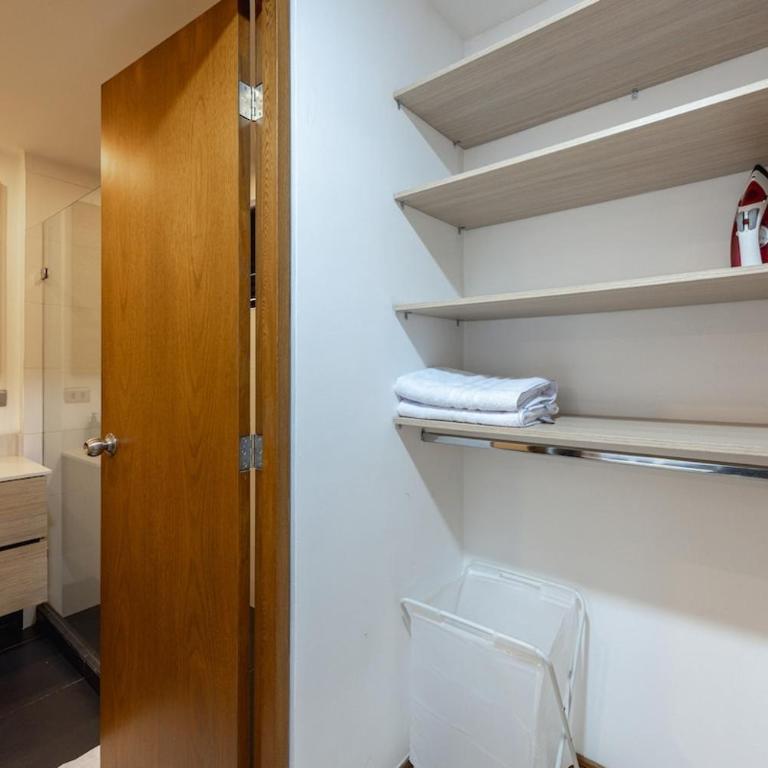 Cómodo y recién remodelado apto de 2 habitaciones cerca a Provenza - Two-Bedroom Apartment - 26