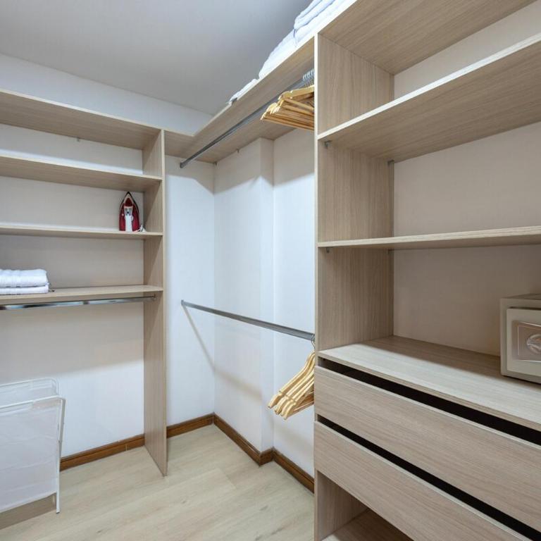 Cómodo y recién remodelado apto de 2 habitaciones cerca a Provenza - Two-Bedroom Apartment - 27