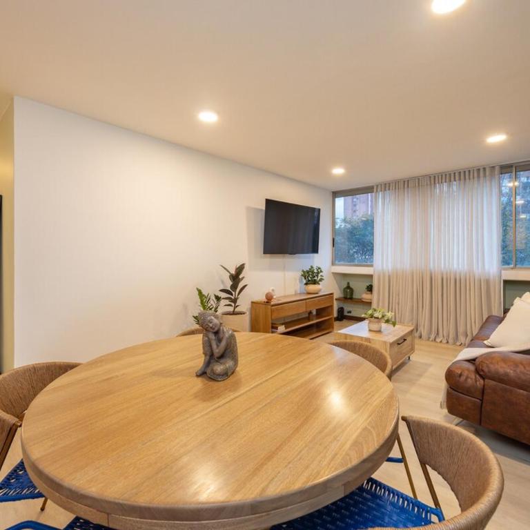 Cómodo y recién remodelado apto de 2 habitaciones cerca a Provenza - Two-Bedroom Apartment - 16