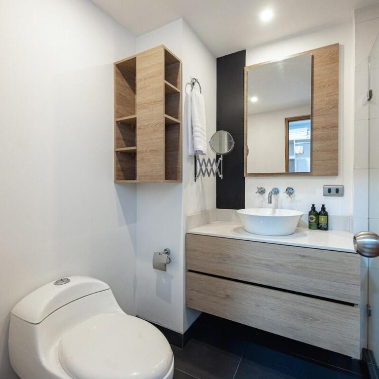 Cómodo y recién remodelado apto de 2 habitaciones cerca a Provenza - Two-Bedroom Apartment - 22