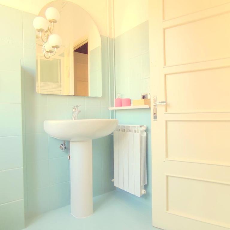 Jolie Rooms - Camera Matrimoniale con Bagno Privato - 10