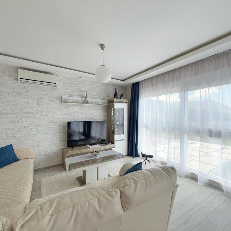 Apartmani Avanti Becici - Apartment with Sea View - 4