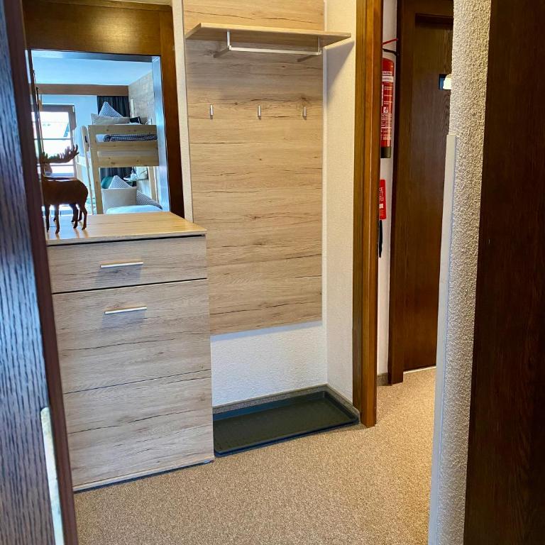 Haus Tirol Ehrwald - Familienzimmer mit Balkon - 8
