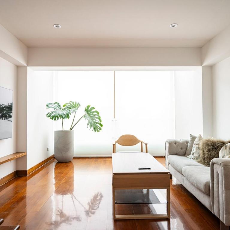 Luxury Duplex Stunning Golf Views - Prime Location - One-Bedroom Apartment - 45