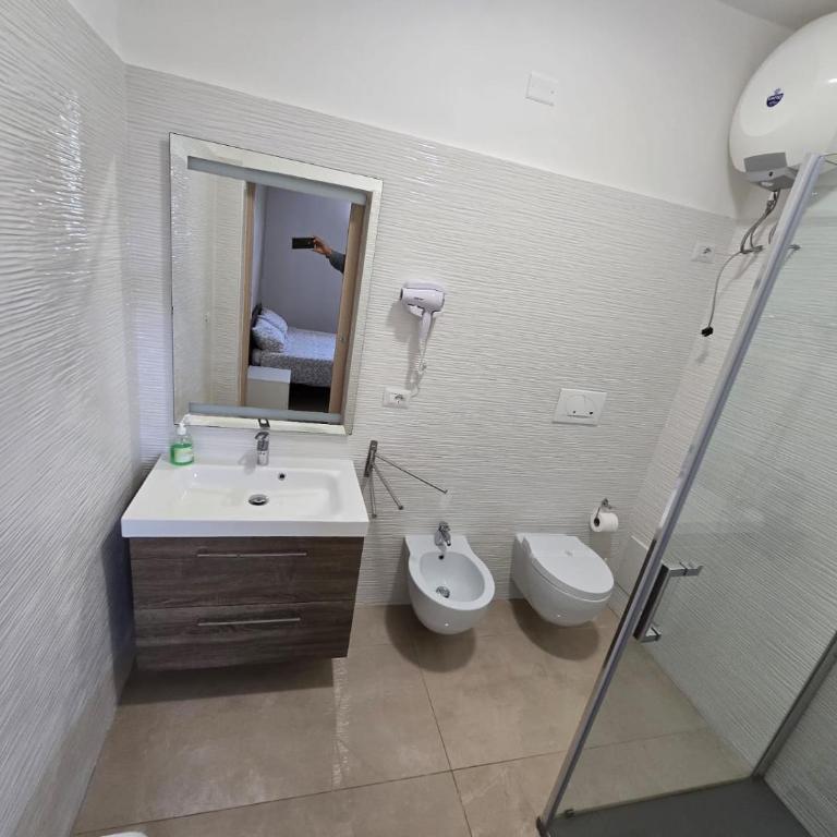 WOW TOTAL GREEN AD IMPATTO ZERO Villetta con 3 CAMERE DA LETTO, 3 BAGNI a 50 mt dalla spiaggia e dai lidi disponibile navetta per l'Areoporto - Villa con 3 Camere da Letto - 18