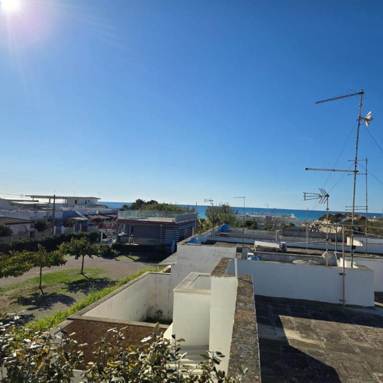 WOW TOTAL GREEN AD IMPATTO ZERO Villetta con 3 CAMERE DA LETTO, 3 BAGNI a 50 mt dalla spiaggia e dai lidi disponibile navetta per l'Areoporto - Villa con 3 Camere da Letto - 32