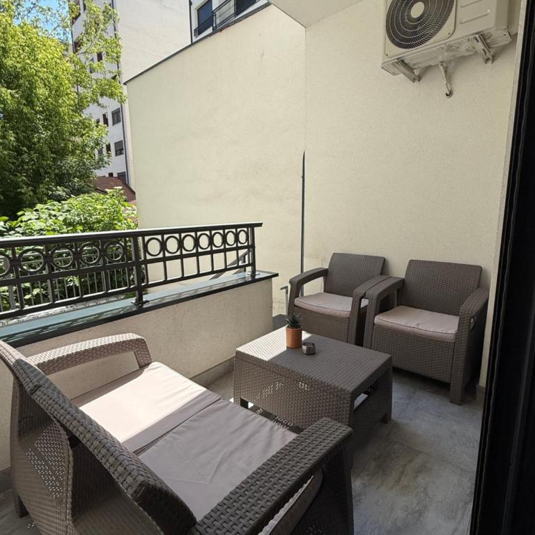 Joy apartment 7 Vracar 3 bedrooms 2 bathrooms - Deluks Apartman sa 3 Spavaće Sobe - 34