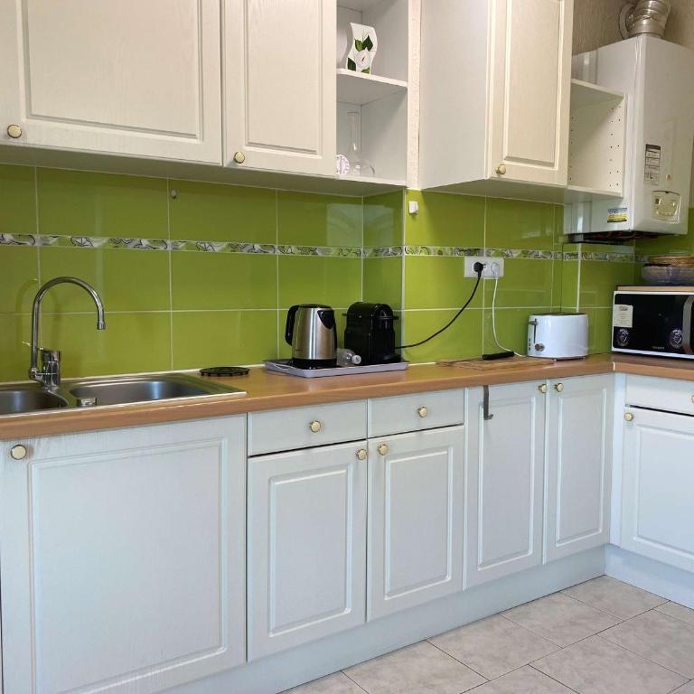 Confort T3 avec Garage et Climatisation à Balaruc-les-Bains - FR-1-553-288 - Appartement - 7