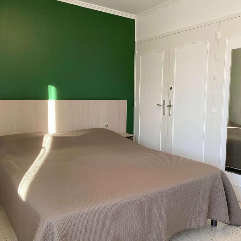 Confort T3 avec Garage et Climatisation à Balaruc-les-Bains - FR-1-553-288 - Appartement - 11