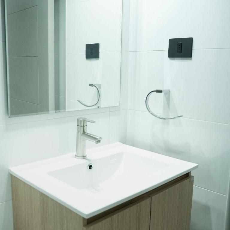 Centro Cívico | GYM | Terraza y Parrilla | Security 24/7 | Compañía - Estudio Doble Deluxe - 21