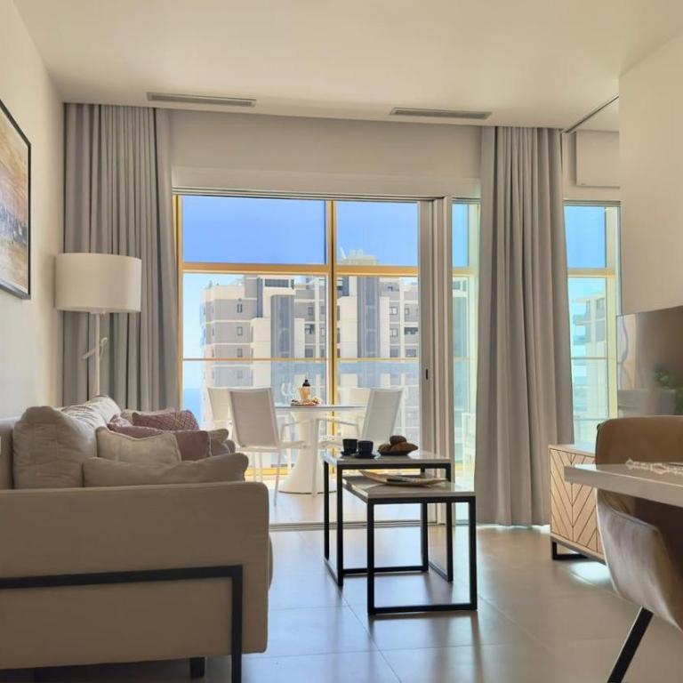 Intempo Residence by Leo Apartments - Two-Bedroom Deluxe Apartment with Balcony - 20