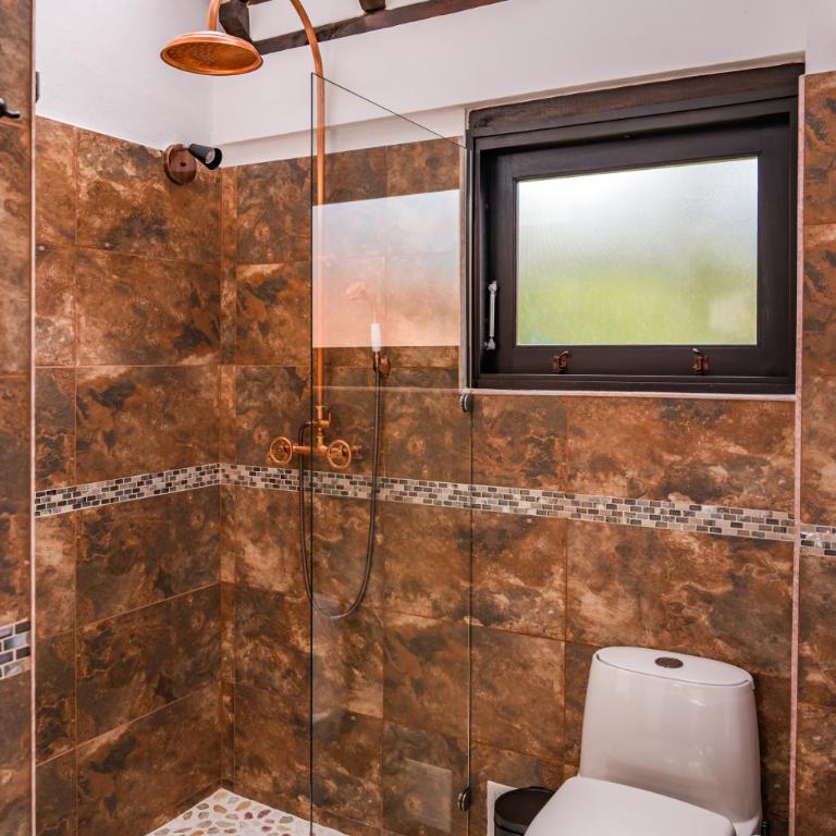 Casa Edmond - Deluxe King Room - 2