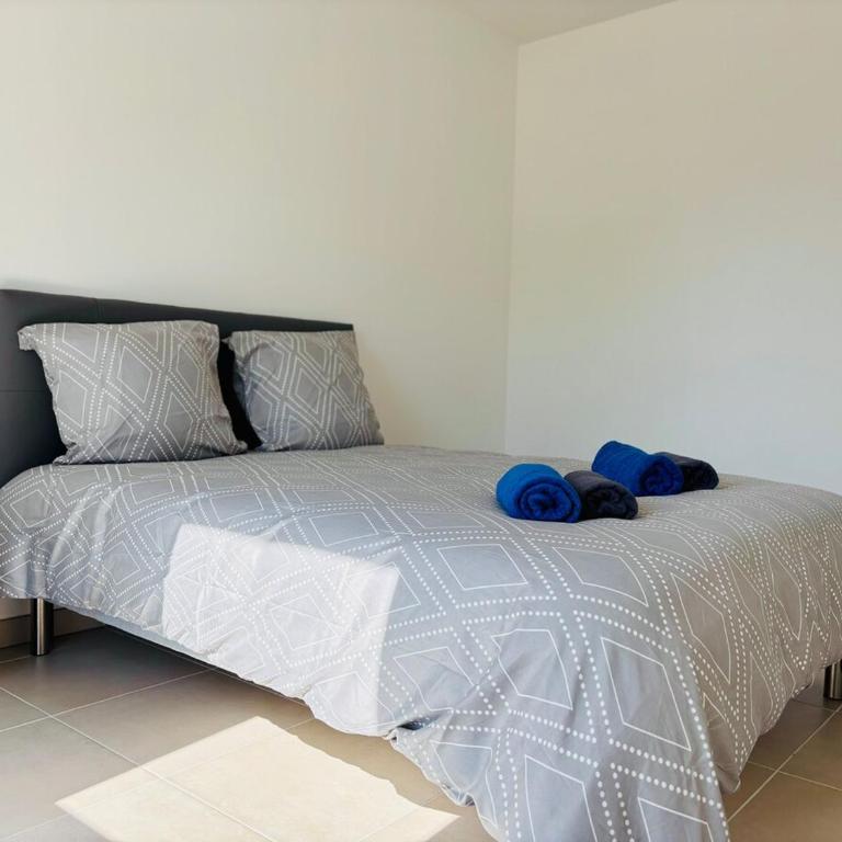 111 Acces direct 3min de la MER,2 places de parking gratuite, terrasse - Appartement 2 Chambres - 15