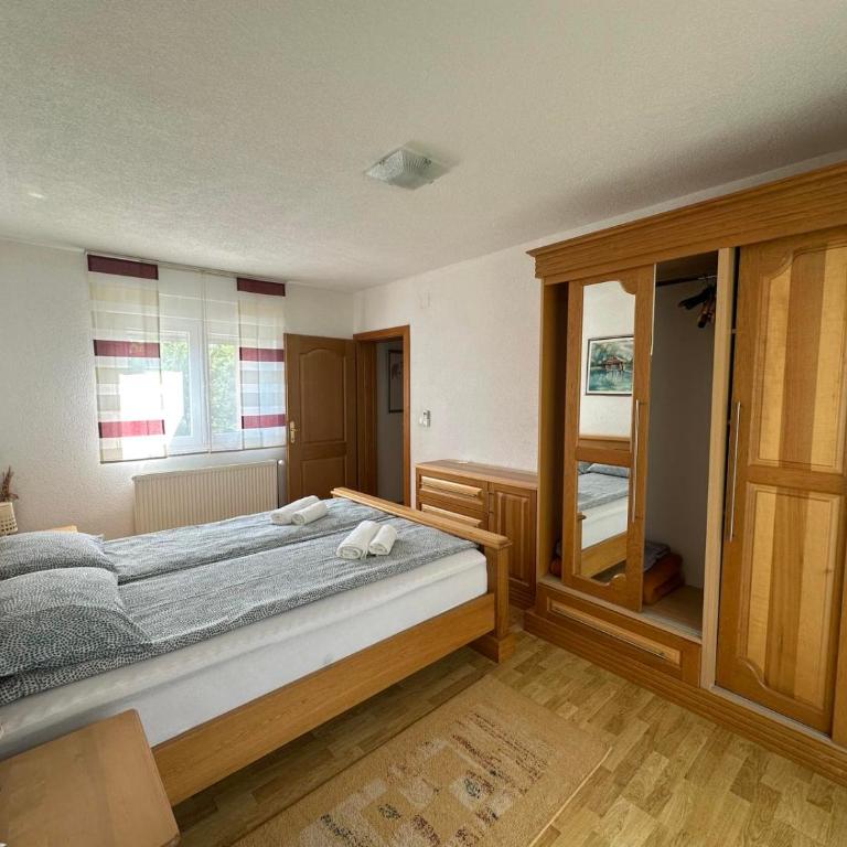 Villa Panorama - Three-Bedroom Villa - 42