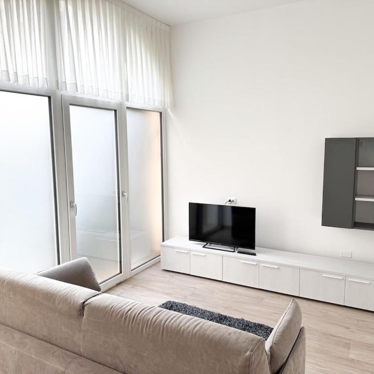Two-bedroom within walking distance of the center - Appartamento con 1 Camera da Letto - 2