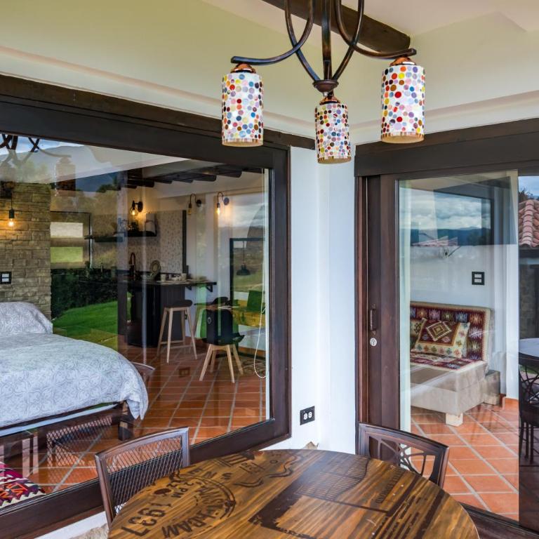Casa Edmond - Deluxe King Suite - 8