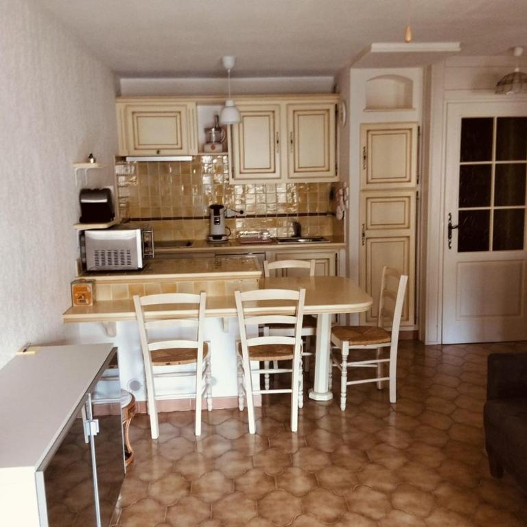 Appartement au port de Hyères - Appartement - 5
