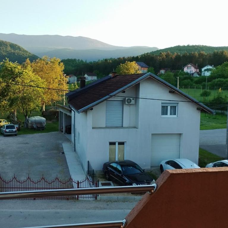 SlatkiDom - Four-Bedroom Apartment - 3