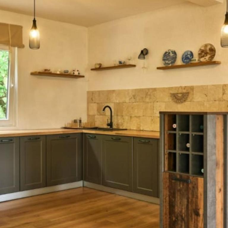 RomaOlyaHouse - Kuća sa 2 Spavaće Sobe - 8