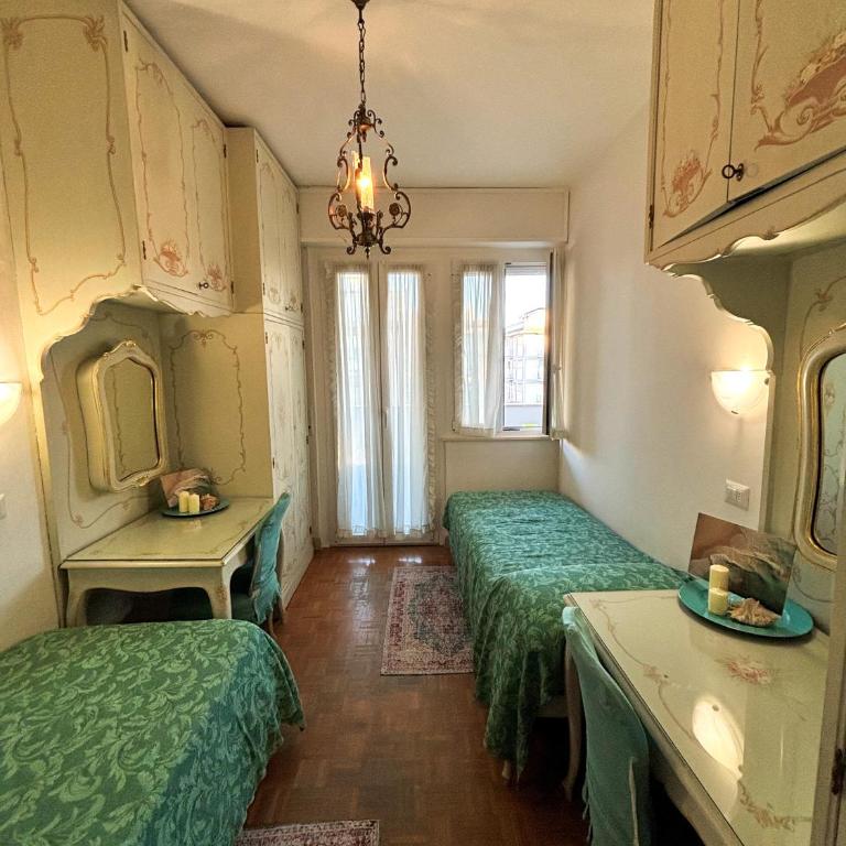 Appartamento Aria di Mare su Viale Ceccarini - Two-Bedroom Apartment with Terrace and Sea View - 13