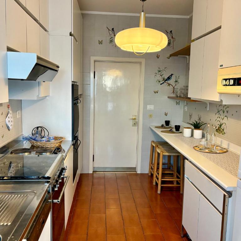 Appartamento Aria di Mare su Viale Ceccarini - Two-Bedroom Apartment with Terrace and Sea View - 4