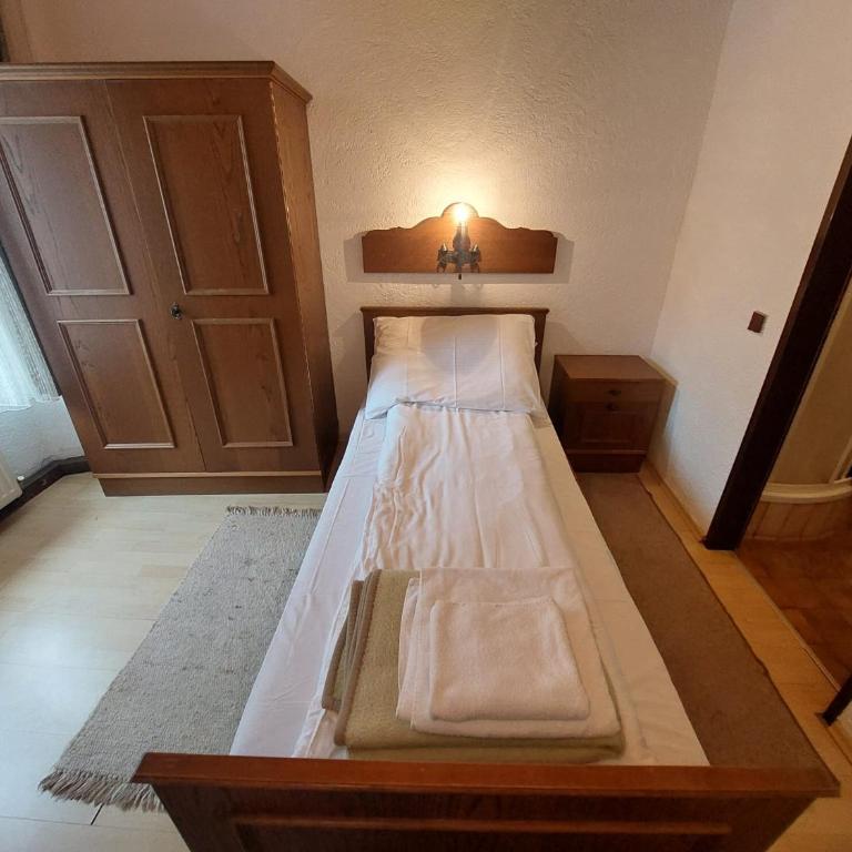 Hotel&Restaurant Gasthof zur Post Eisenerz - Chambre Simple avec Salle de Bains Privative - 10