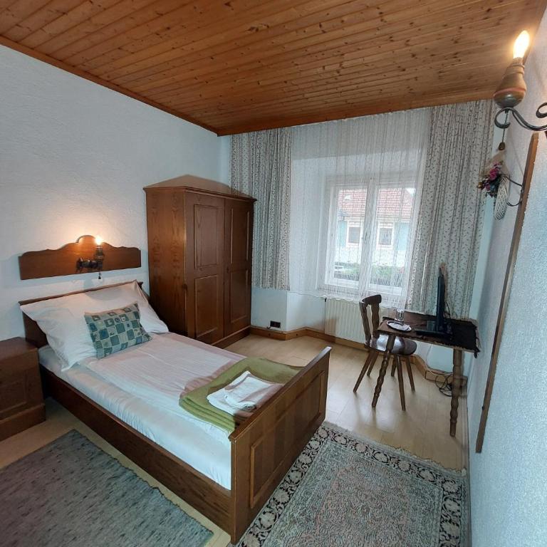 Hotel&Restaurant Gasthof zur Post Eisenerz - Chambre Simple avec Salle de Bains Privative - 12