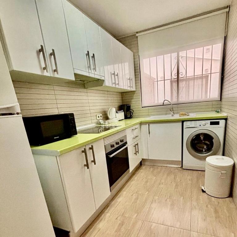 Escapada Perfecta en Centro de Calpe y 1a linea de Playa - Apartamento de 2 dormitorios - 2