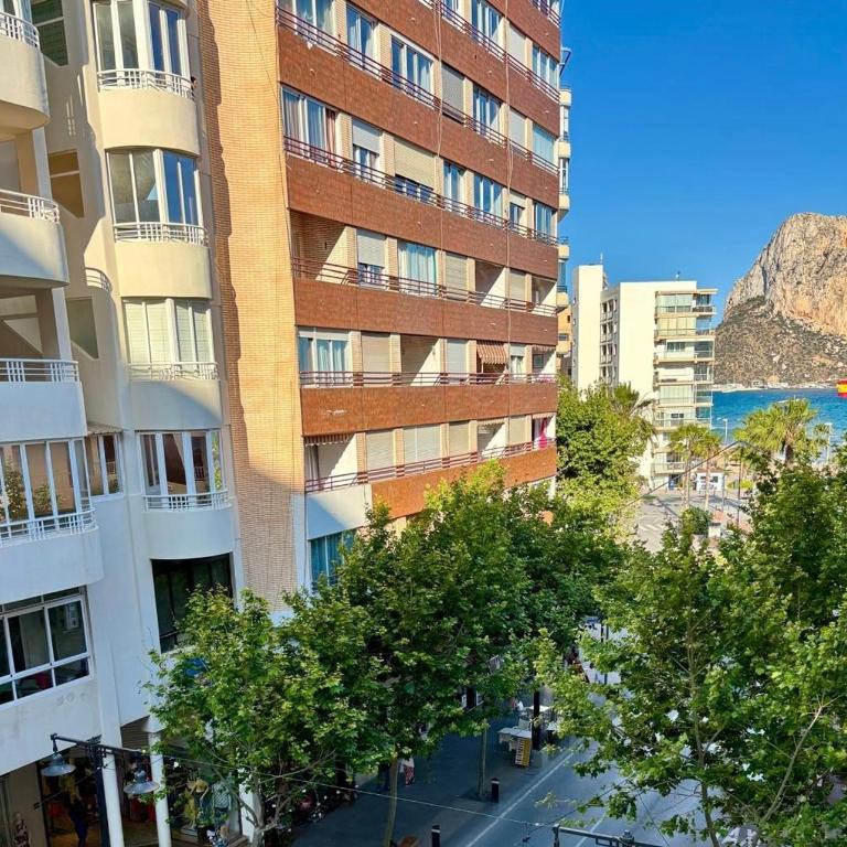 Escapada Perfecta en Centro de Calpe y 1a linea de Playa - Apartamento de 2 dormitorios - 9