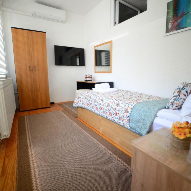 Apartman Nur - Three-Bedroom Apartment - 14