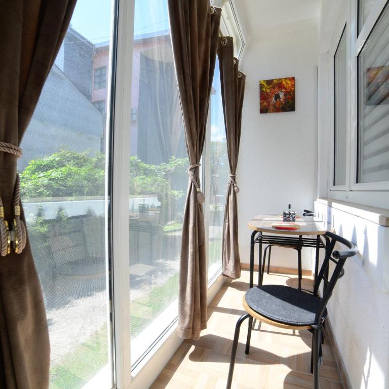 Apartman Nur - Three-Bedroom Apartment - 13