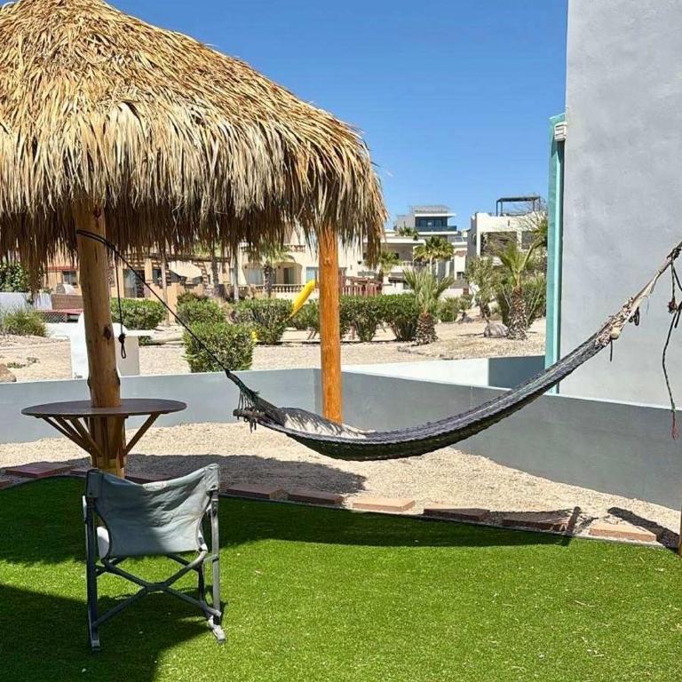 Perfect Beach Home with Style on Sandy Beach - Casa - 18