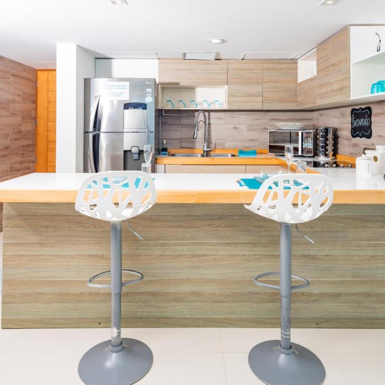 Ocean View Modern Condo & Luxury Amenities - One-Bedroom Apartment - 13