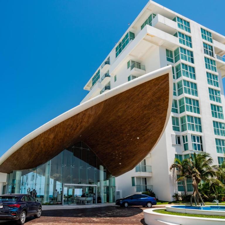 Ocean View Modern Condo & Luxury Amenities - One-Bedroom Apartment - 18