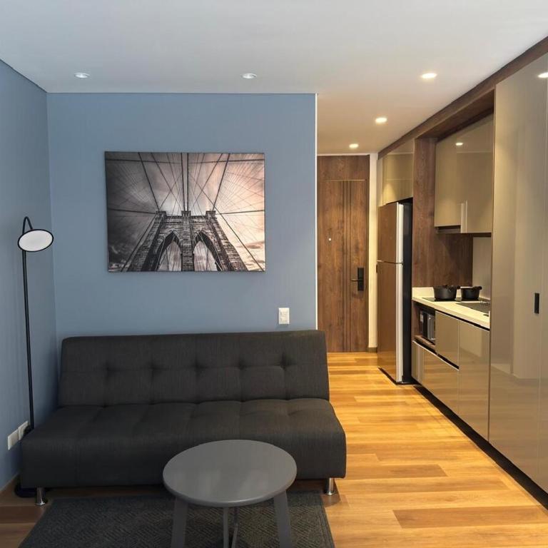 Aparta Estudio de Lujo en Ubicación Privilegiada - Apartamento de 1 dormitorio - 2