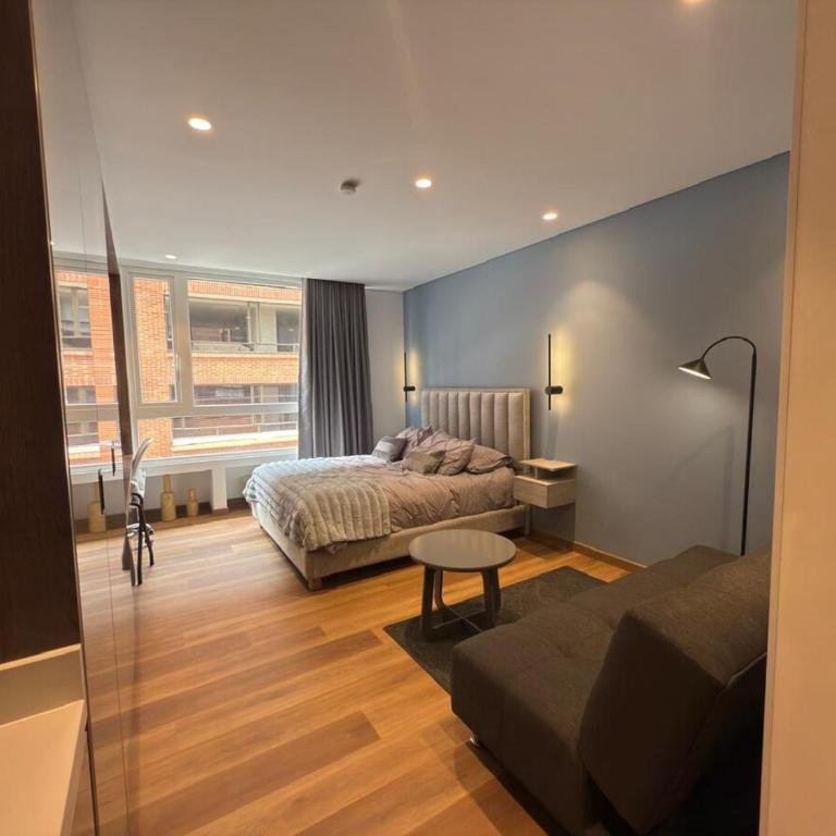 Aparta Estudio de Lujo en Ubicación Privilegiada - Apartamento de 1 dormitorio - 1