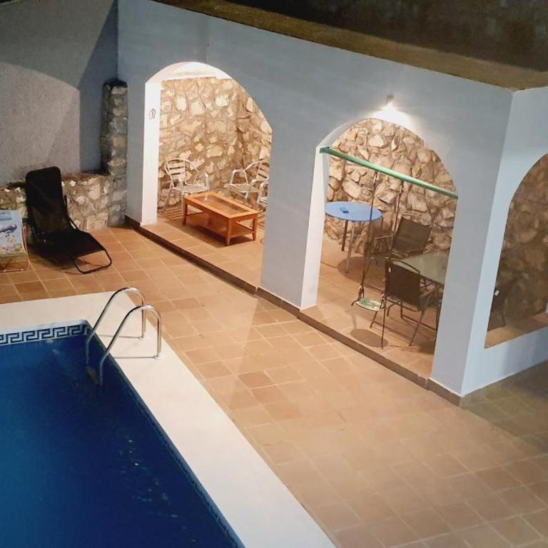 UF holiday house - Apartment with Pool View - 11