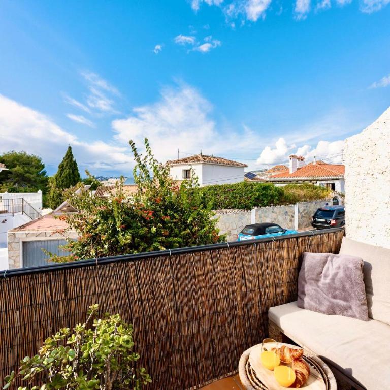 Short walk to La Cala de Mijas beach, Town and Market place - Apartamento Deluxe de 1 dormitorio con vistas al océano - 10