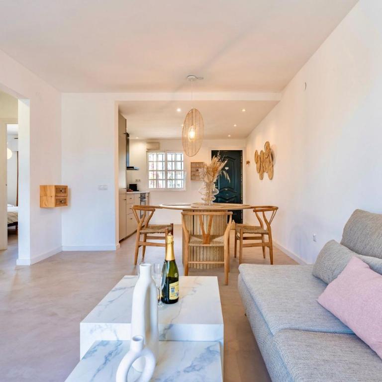 Short walk to La Cala de Mijas beach, Town and Market place - Apartamento Deluxe de 1 dormitorio con vistas al océano - 19