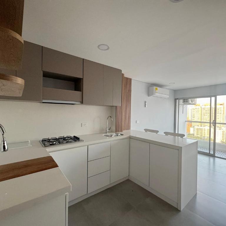 Oasis Vista al Mar - Two-Bedroom Apartment - 1