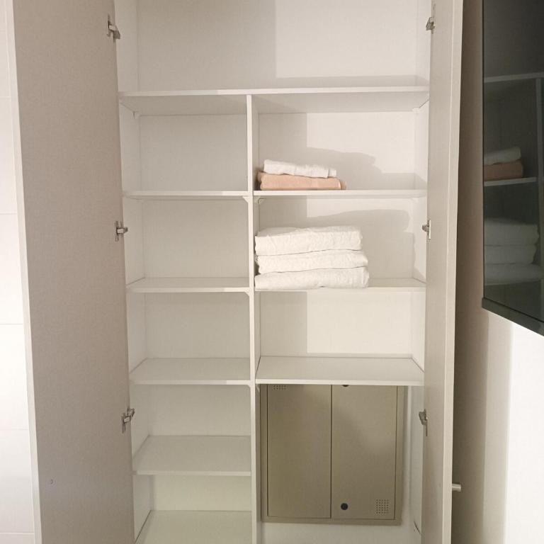Depto Moderno junto a Metro - Apartamento de 1 dormitorio - 38