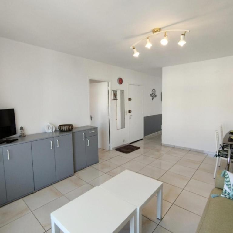 T3 confortable avec terrasse et parking à 100m de la plage, pour 6 personnes à Narbonne-Plage - FR-1-795-64 - Apartamento - 9