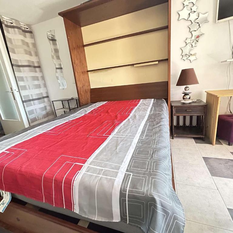 Studio cosy à Sainte-Maxime avec parking sécurisé - FR-1-226-560 - Apartment - 11