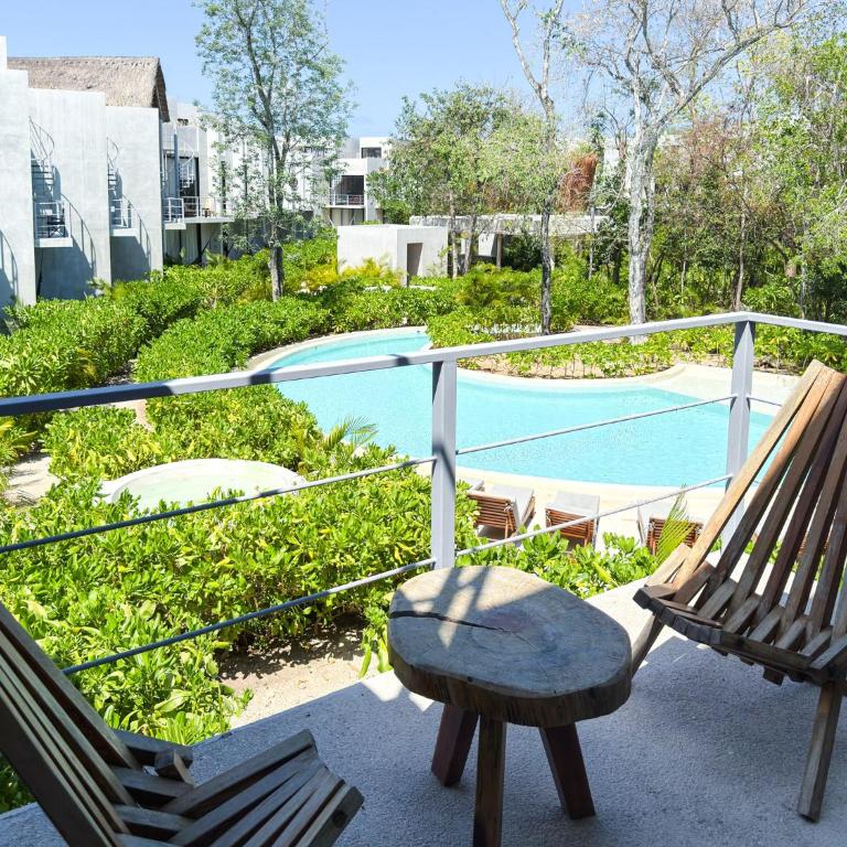 Piece of Paradise 2 Bedroom Apartment Private Pool 212 - Two-Bedroom Apartment with Private Pool - 1