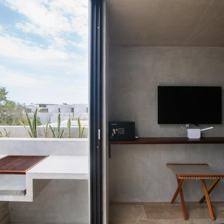 Piece of Paradise 2 Bedroom Apartment Private Pool 212 - Two-Bedroom Apartment with Private Pool - 22