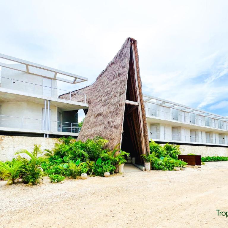 Piece of Paradise 2 Bedroom Apartment Private Pool 212 - Two-Bedroom Apartment with Private Pool - 42