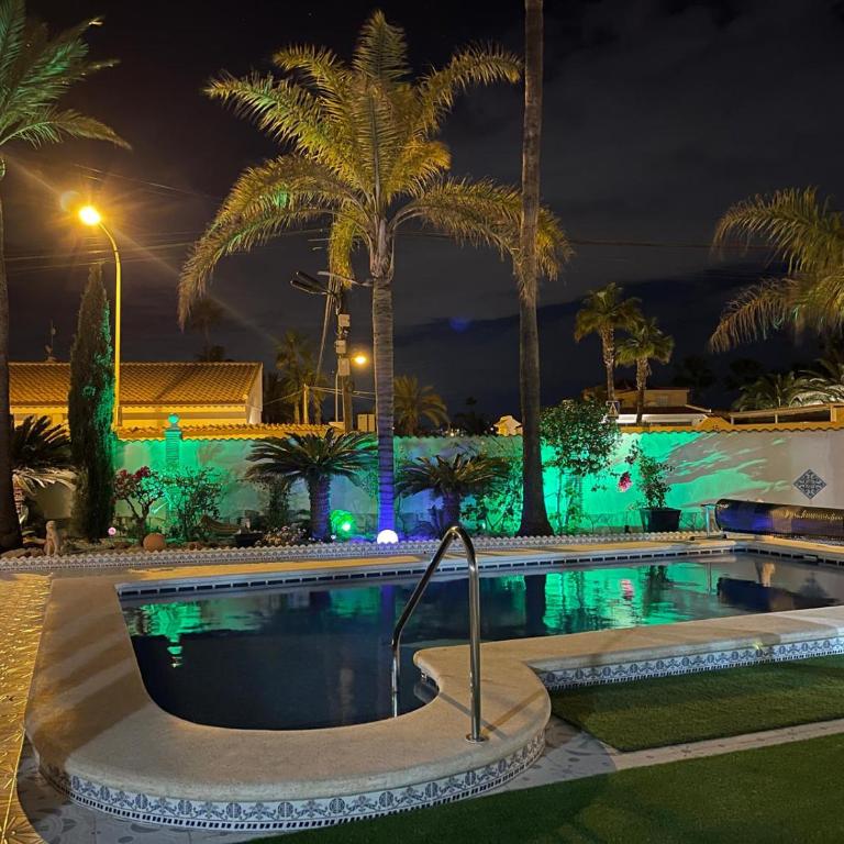 Casa Valdi, fantastic 4 bedroom house with private,heated swimming pool and barbecue - Maison 4 Chambres - 42