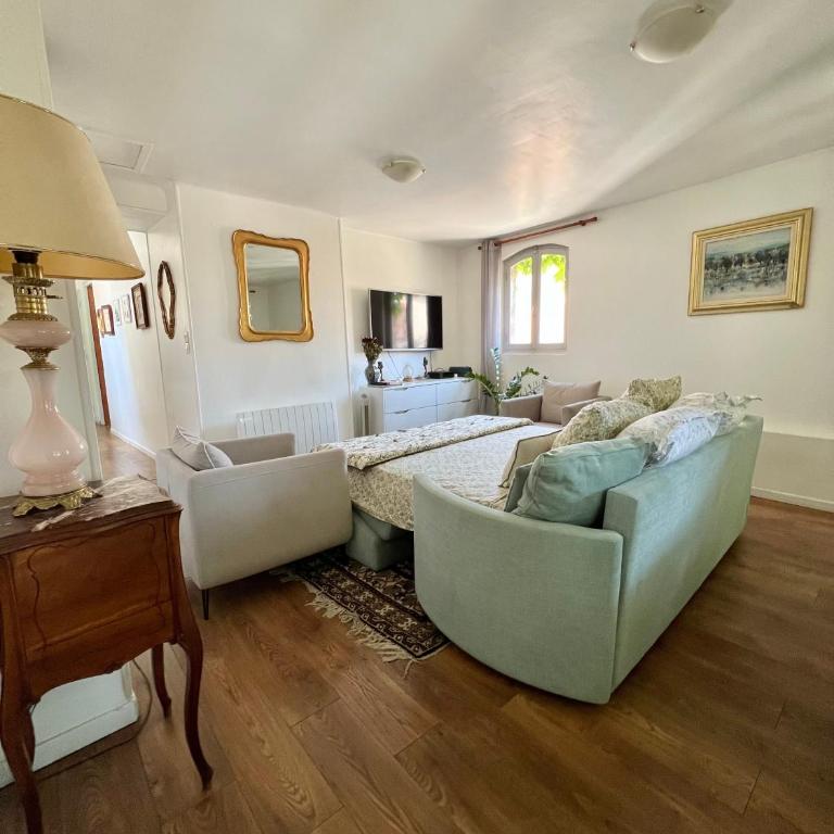 RÉNOVÉ, vue SUR Palais des Papes, terrasse et WIFI TROISIEME ETAGE - Apartment mit 1 Schlafzimmer - 18